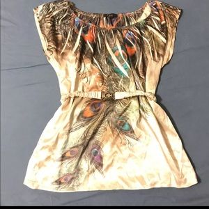 Super cute silky peacock shirt